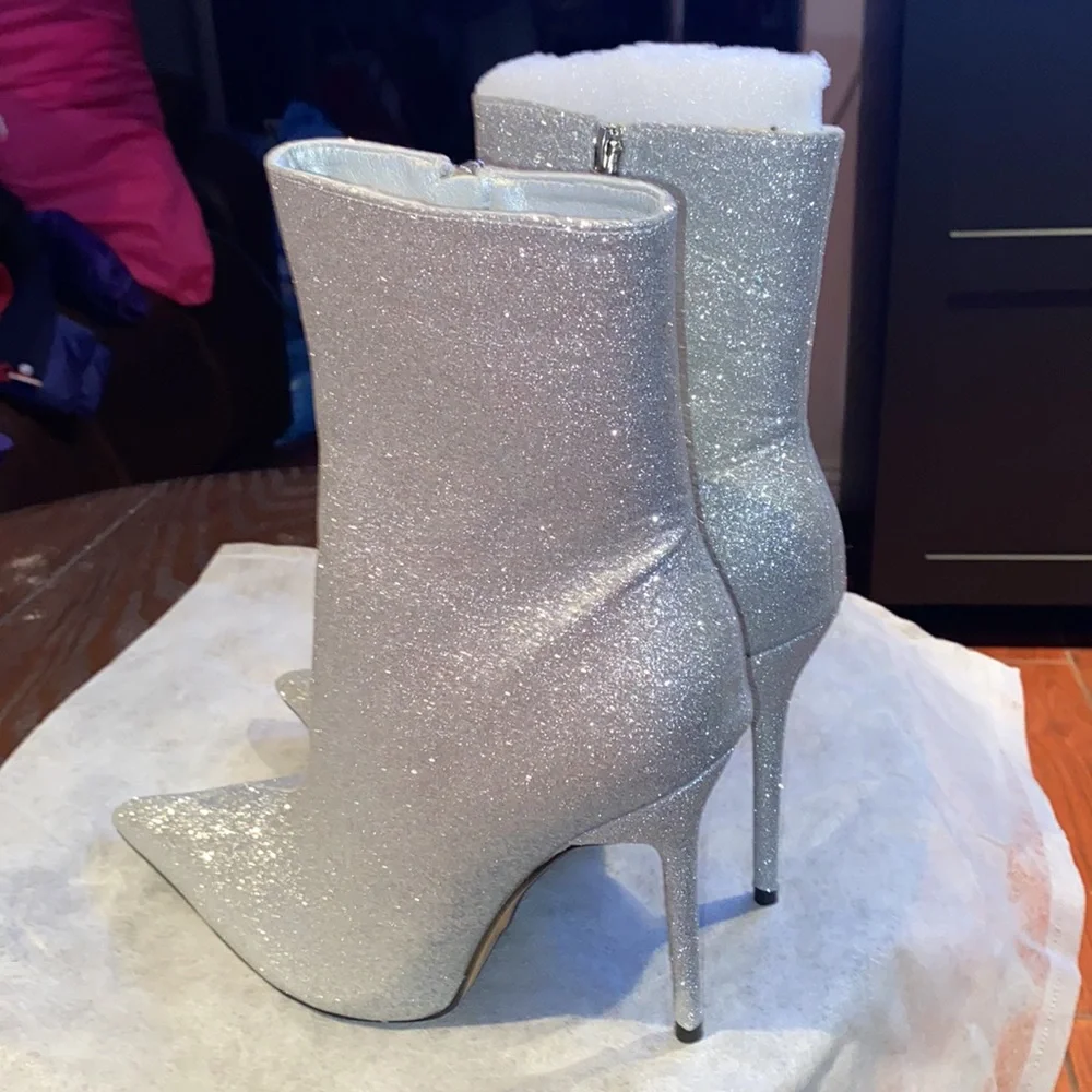 BOOTS - Picture 4 of 5